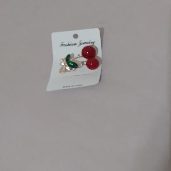 Fashion Jewelry Red Cherry Brooch - Picture 4 of 6